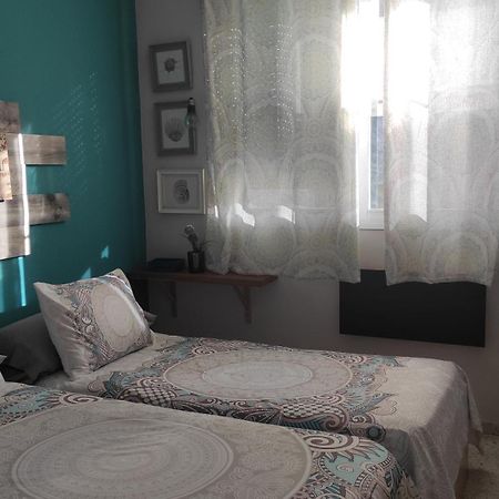 Habitacion Doble Con Aseo Compartido Coria Del Rio Ngoại thất bức ảnh